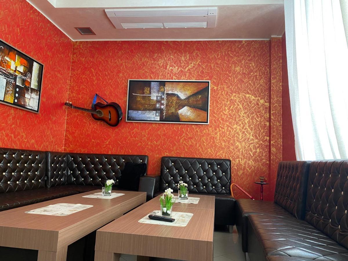 Hotel Relax City Center Tirana Esterno foto